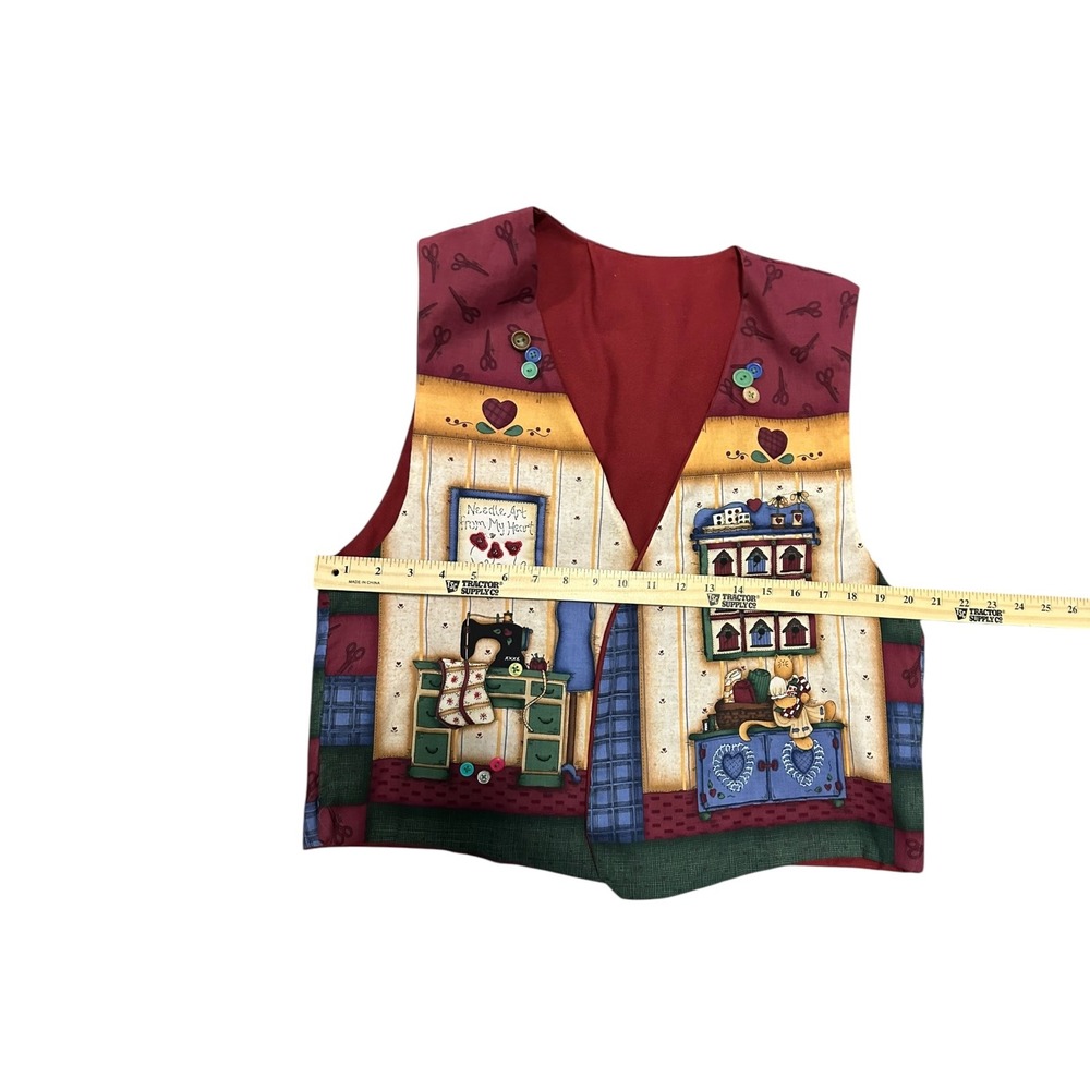 Vintage Sewing Vest‎ Novelty Print Buttons Needlepoint Crafty Sleeveless Top